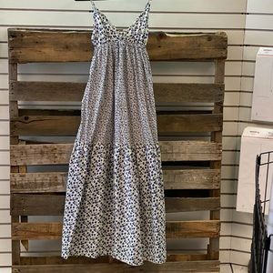 Small white GAP dress